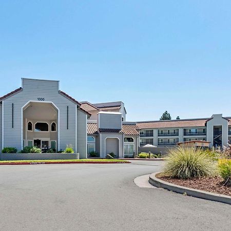 Country Inn & Suites By Radisson, Vallejo Napa Valley, Ca Eksteriør billede