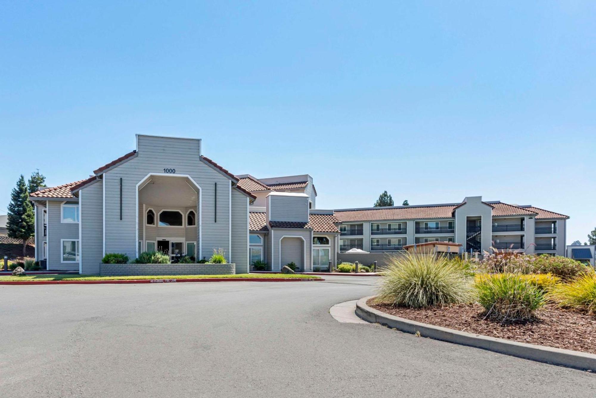 Country Inn & Suites By Radisson, Vallejo Napa Valley, Ca Eksteriør billede